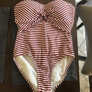 Medium strapless one piece swimsuit. Worn once